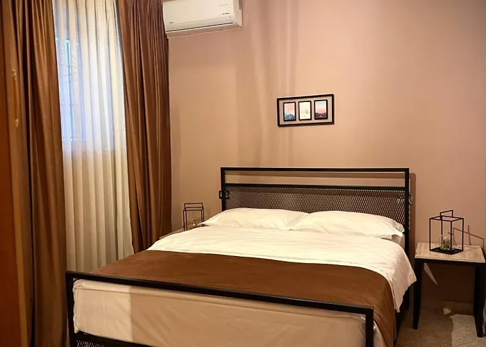 Voyage * Тирана