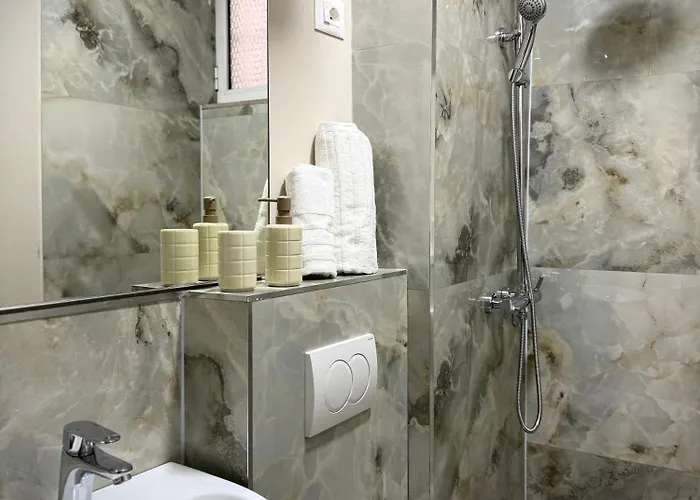 Voyage * تيرانا